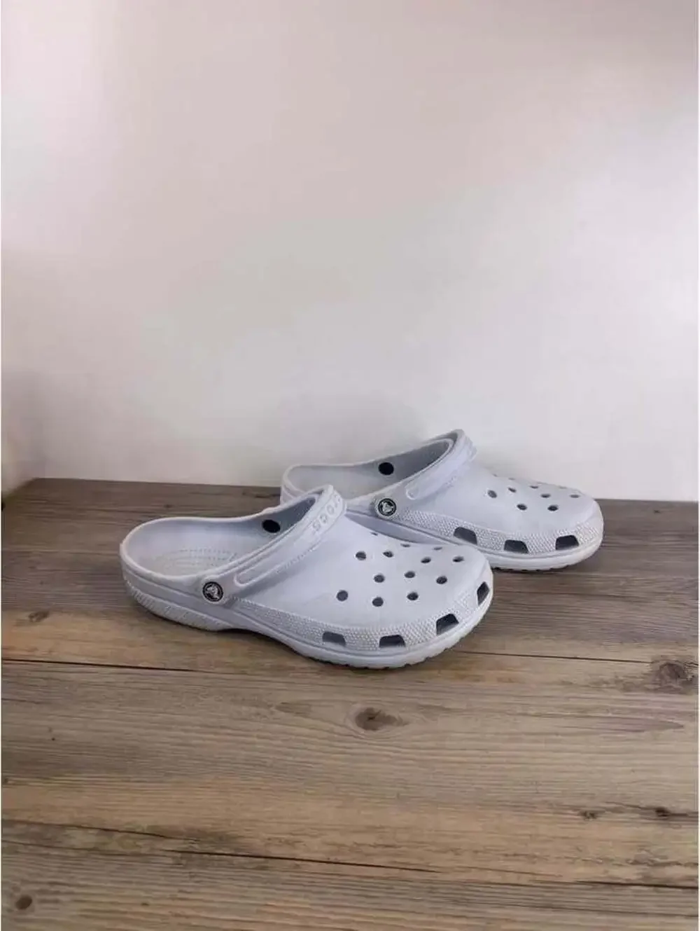 Crocs Classic Clogs Light Blue Mens Size 12 Slip On Comfort Shoes